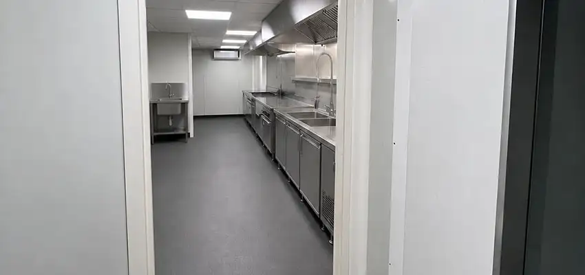Lees meer over het artikel PMMA keukenvloer voor restaurant in Amersfoort